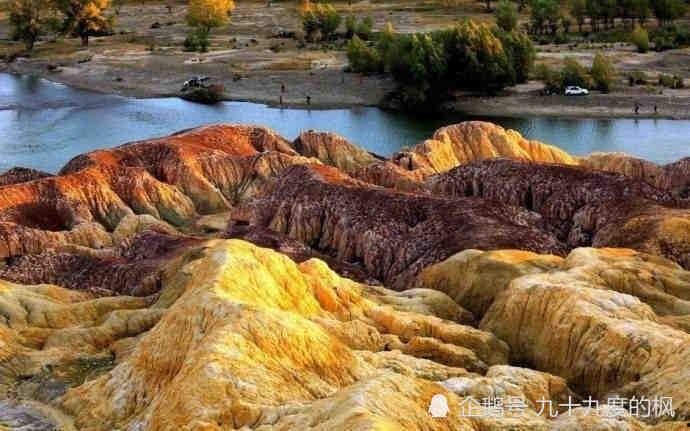 新疆五彩滩爆料视频最新,壮美风光引网友热议，揭秘大自然的奇幻画卷  第1张